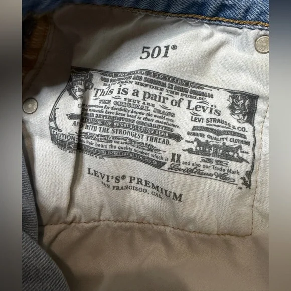 Levi's 501 Light Blue Denim Short - Picture 7 of 9